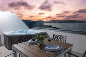 Ivory Suite Ph With Views And Jacuzzi By Homely
